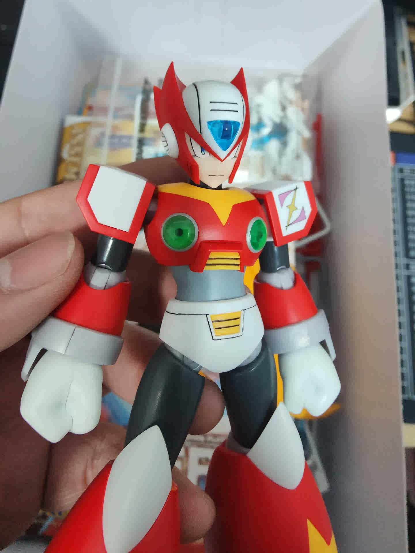 Em estoque original kotobukiya - Model Kit Zero Megaman avaliação e preço